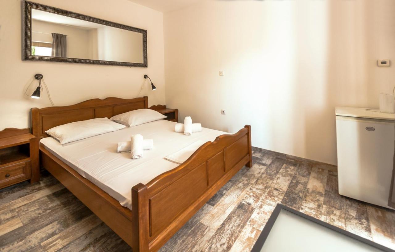 Apartments & Rooms Strcic Petra Đảo Krk Ngoại thất bức ảnh
