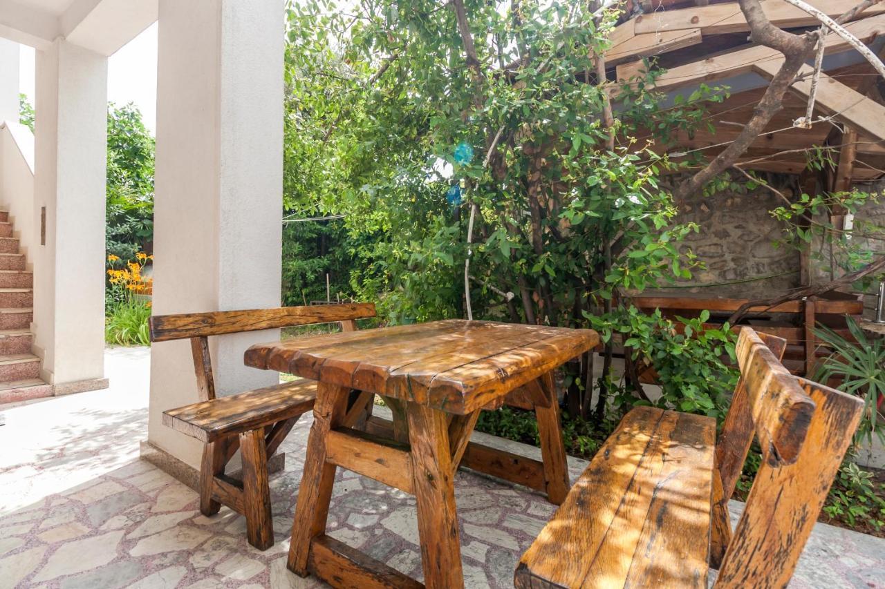 Apartments & Rooms Strcic Petra Đảo Krk Ngoại thất bức ảnh