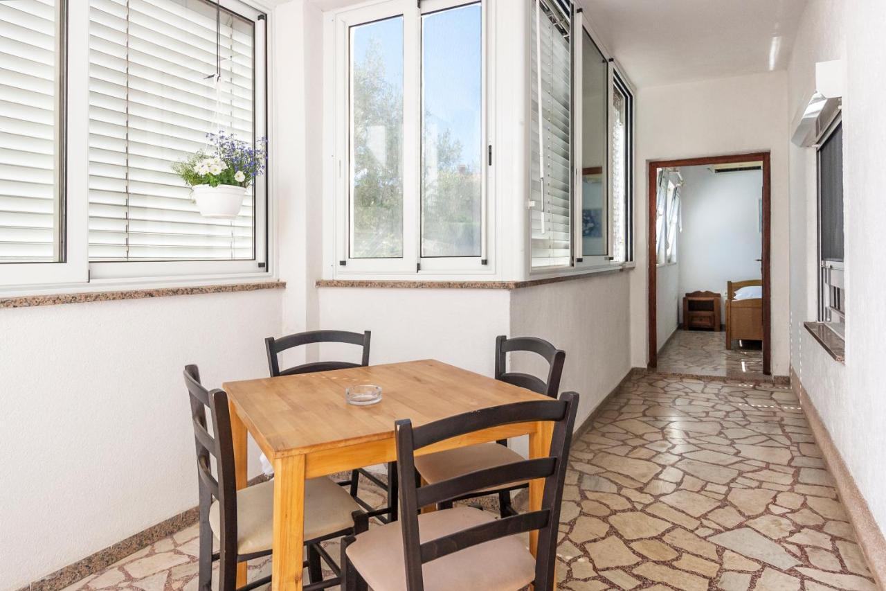 Apartments & Rooms Strcic Petra Đảo Krk Ngoại thất bức ảnh